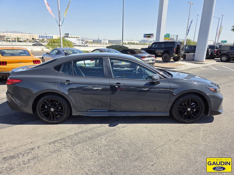 Used 2025 Toyota Camry SE 4D Sedan
