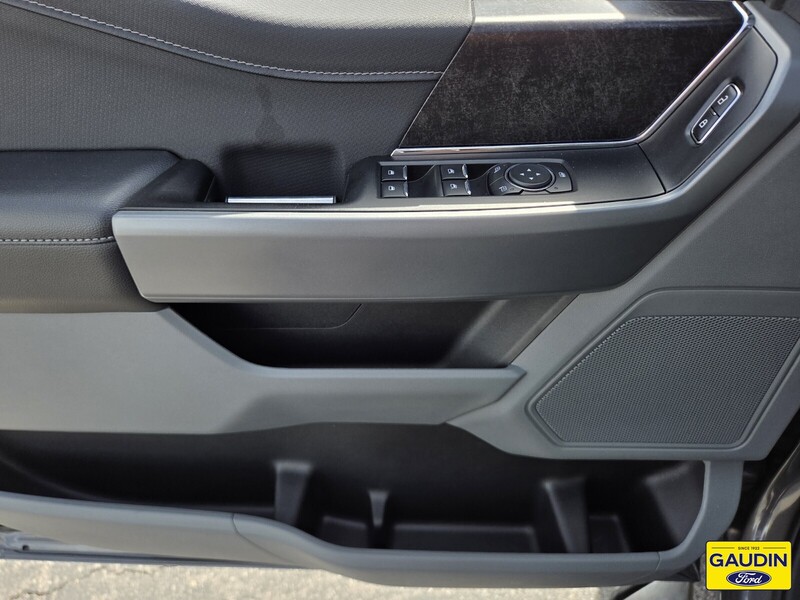 Used 2023 Ford F-150 XLT 4D SuperCrew