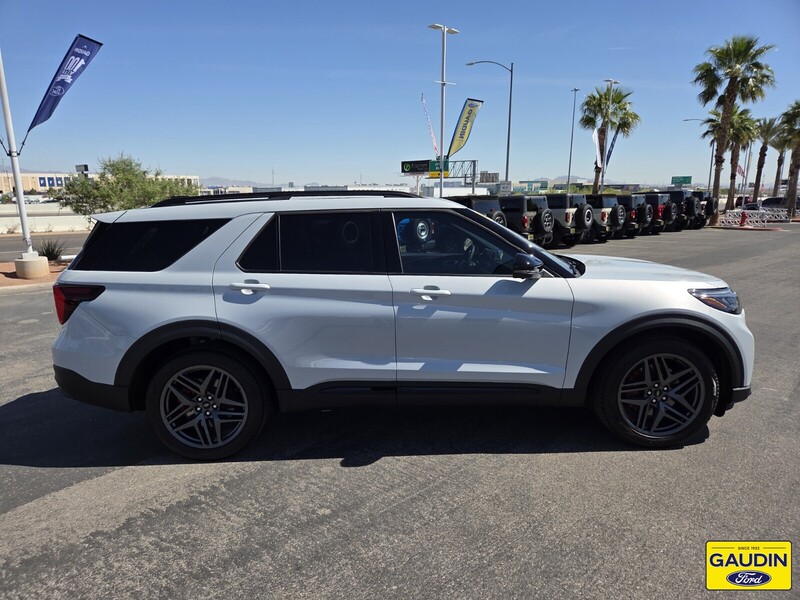 Used 2026 Ford Explorer ST 4D Sport Utility