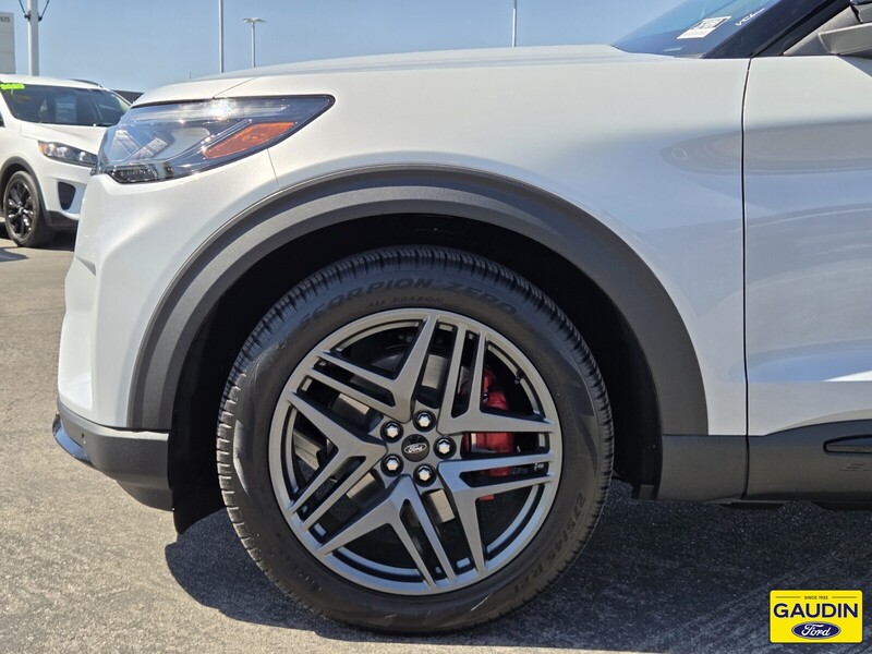 Used 2026 Ford Explorer ST 4D Sport Utility