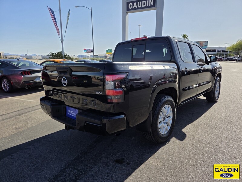 Used 2022 Nissan Frontier SV 4D Crew Cab