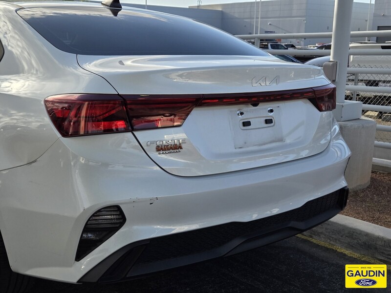 Used 2022 Kia Forte LXS 4D Sedan