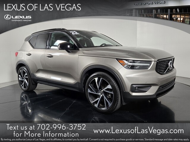 2022 Volvo XC40 T5 R-Design AWD