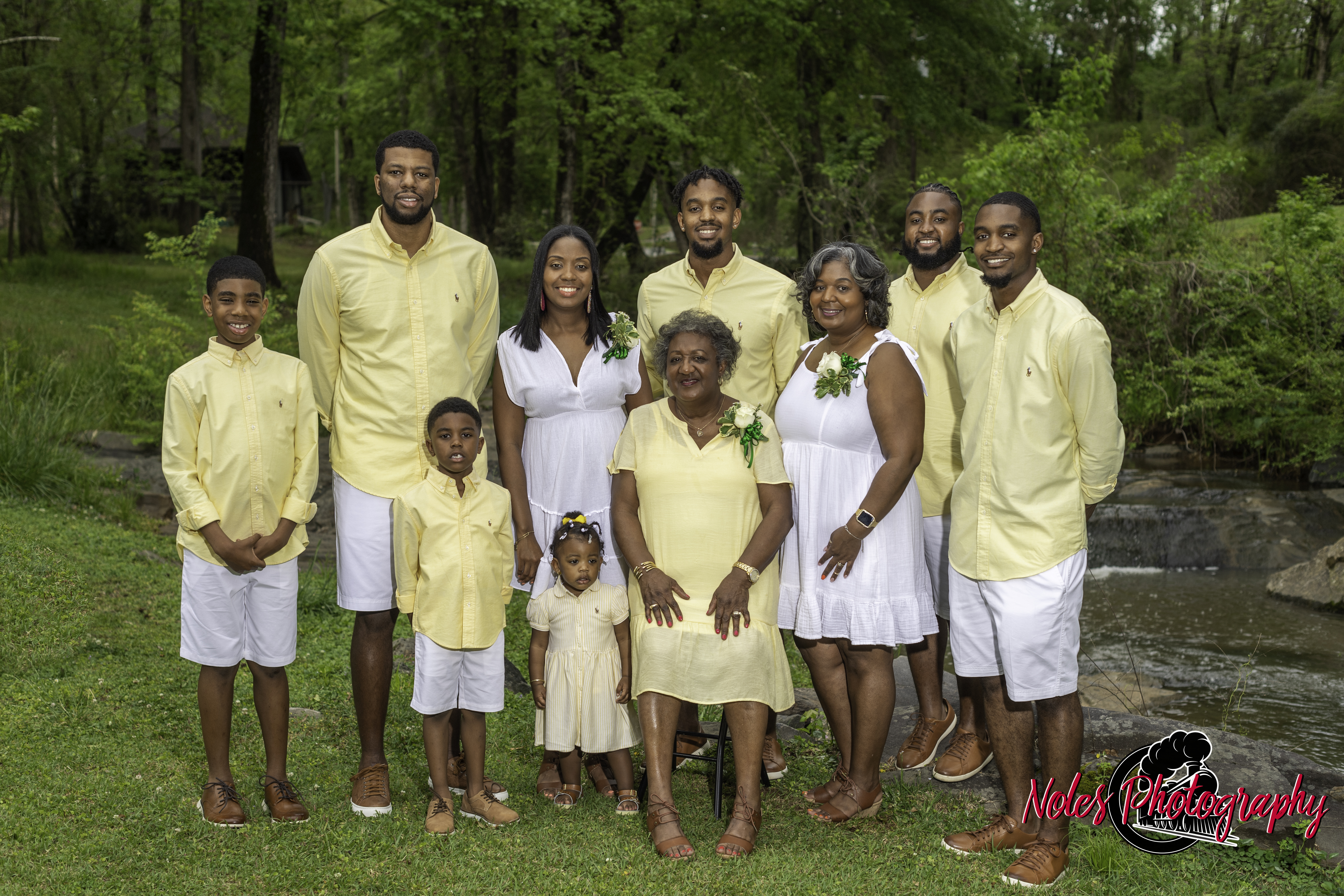 2022-The-Heard-Family-2343