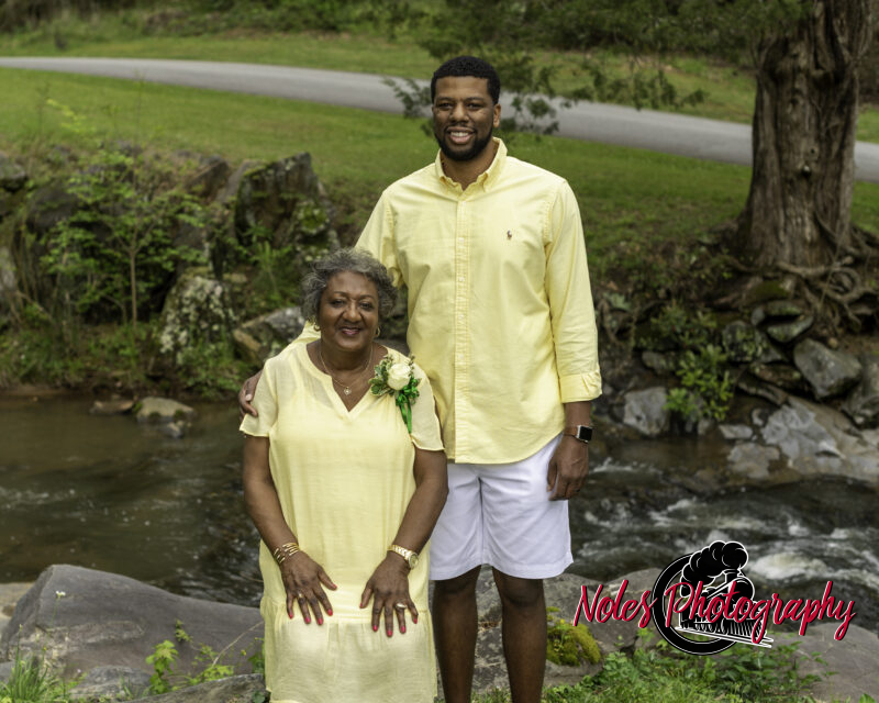 2022-The-Heard-Family-2368