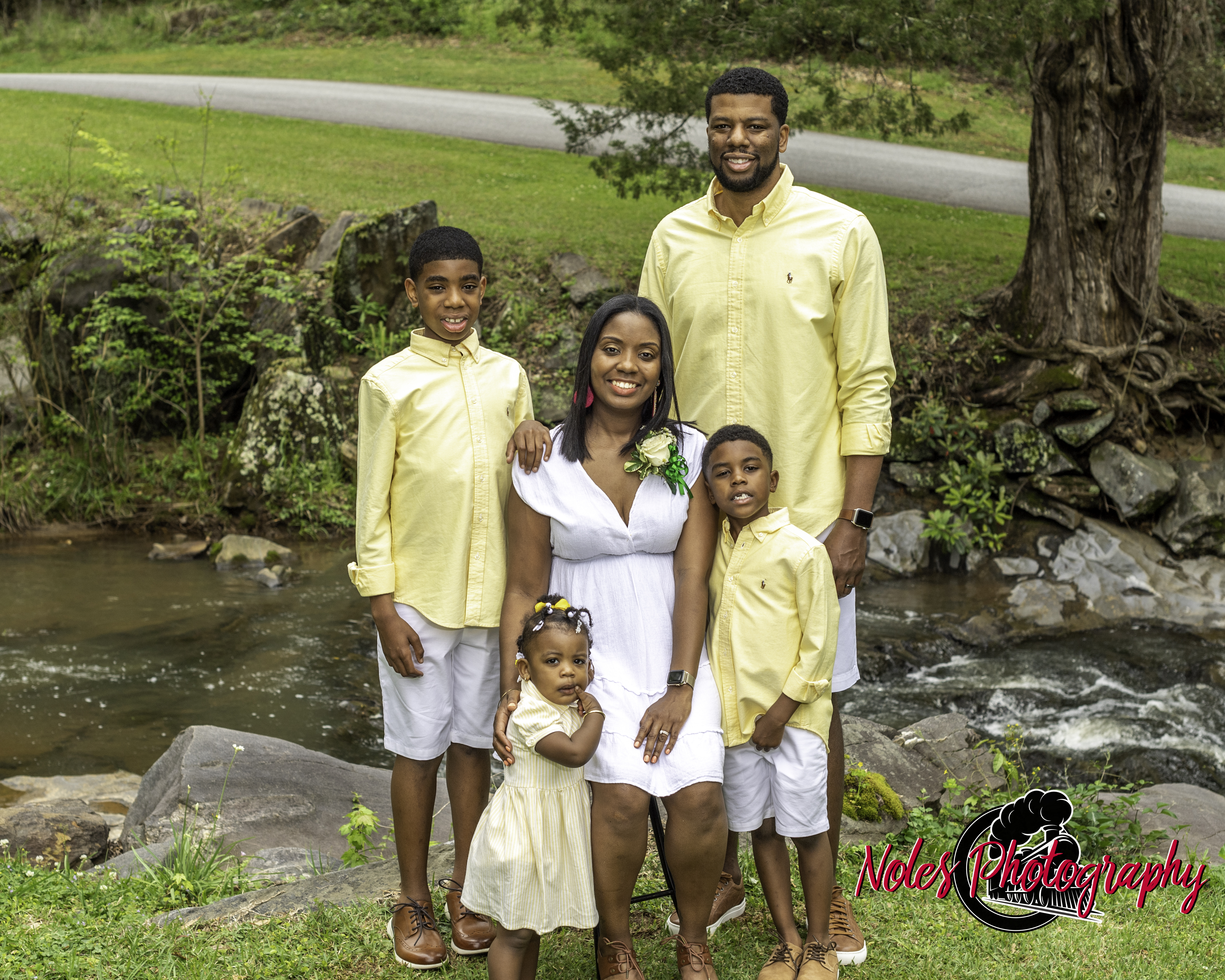 2022-The-Heard-Family-2390