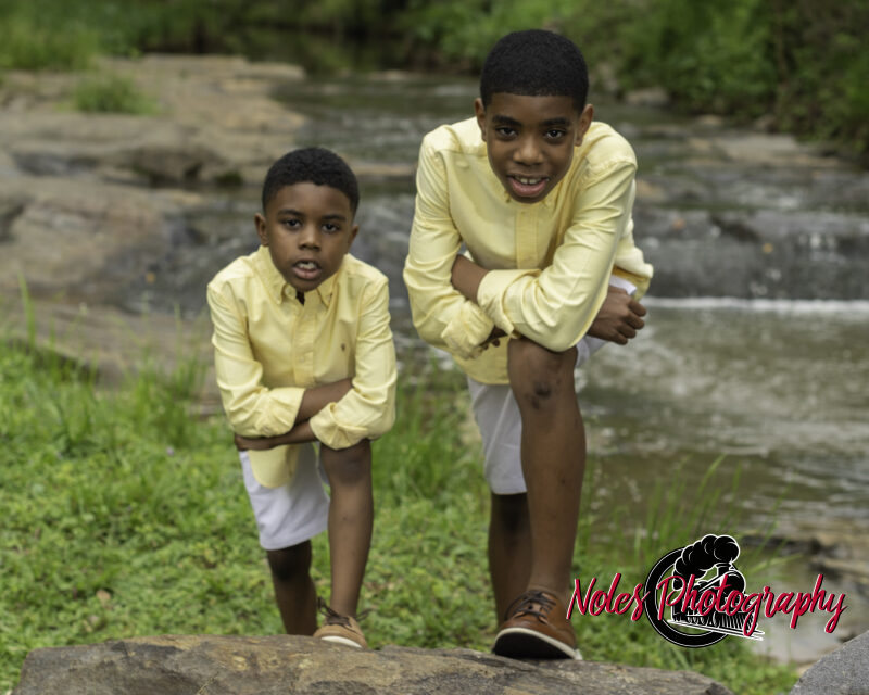 2022-The-Heard-Family-2445