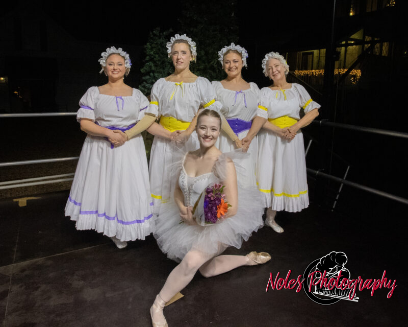 30th-Year-Victorian-Front-Pourch-RN-2754