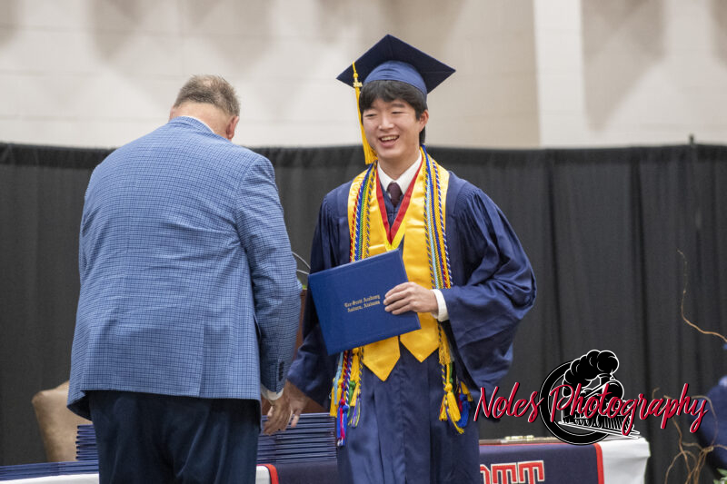 2024-Lee-ScottCommencement-RN-14779