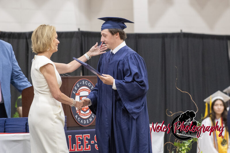 2024-Lee-ScottCommencement-RN-14782