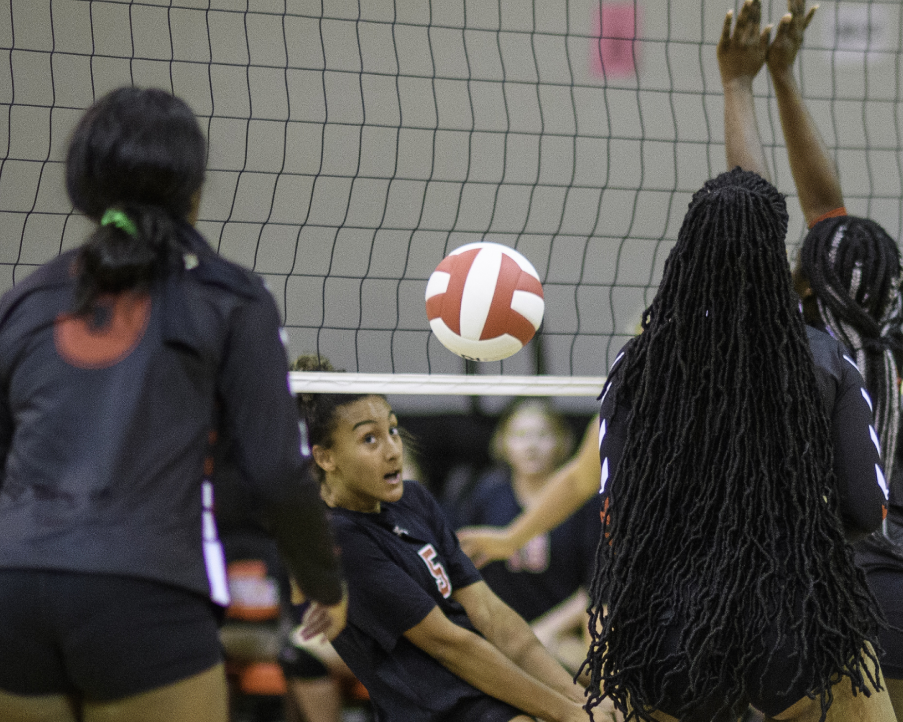Volleyball-Opelika-Russell-Co-©-Noles-6164