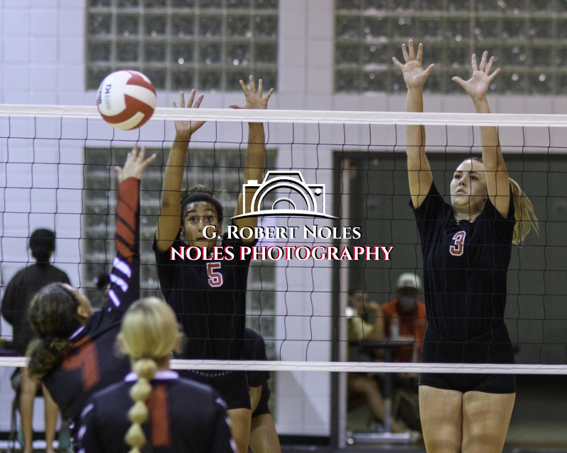 Volleyball-Opelika-Russell-Co-©-Noles-6537