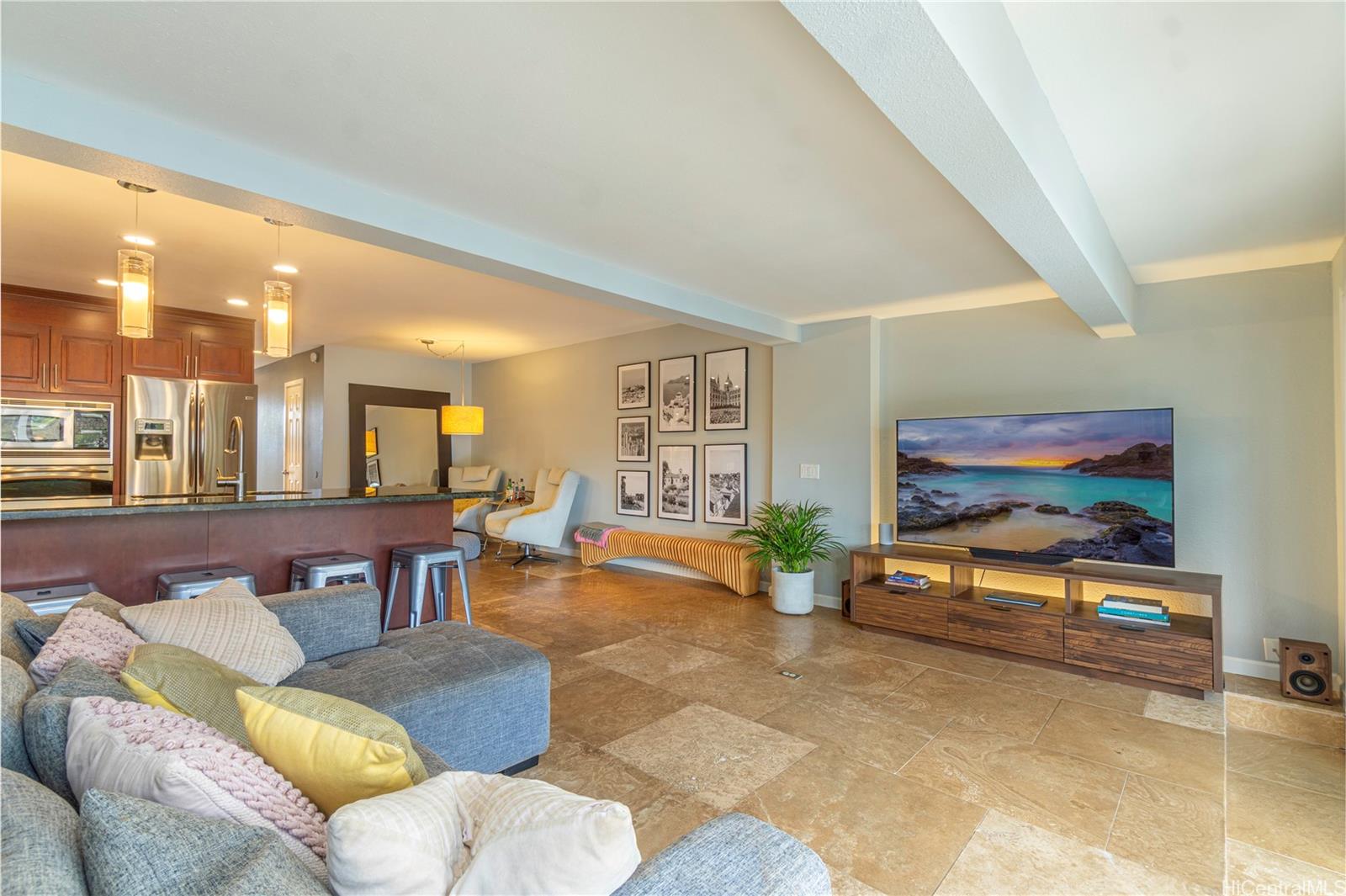 6370 Hawaii Kai Dr 7