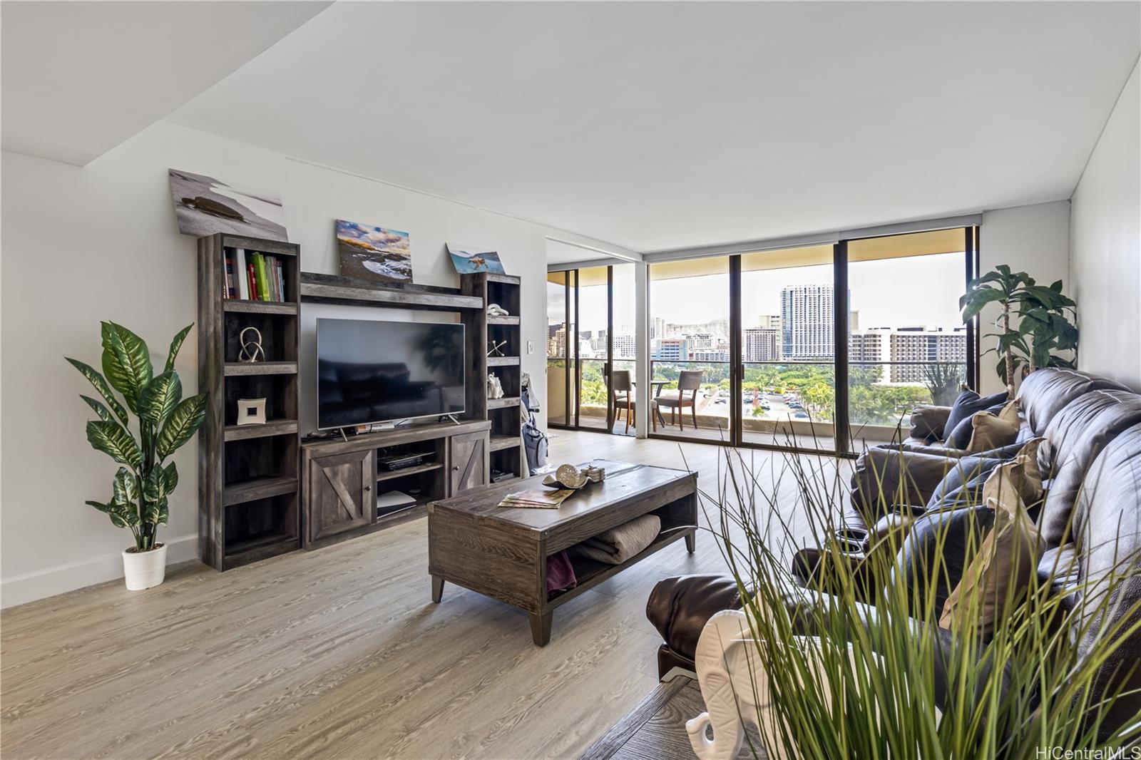 1860 Ala Moana Blvd 1208