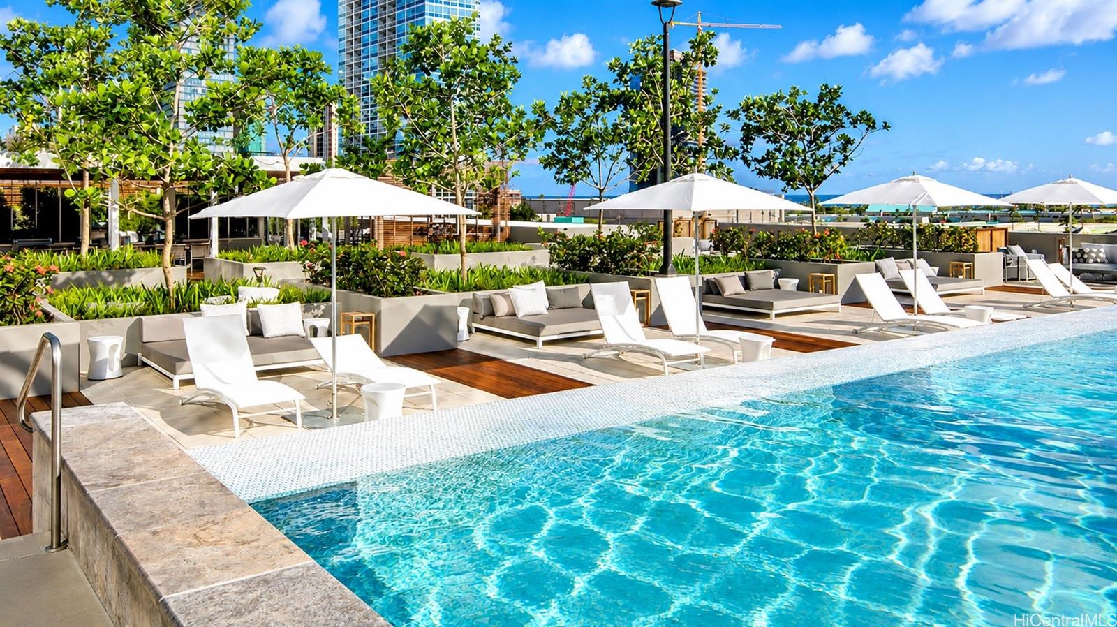 888 Kapiolani Blvd #3907