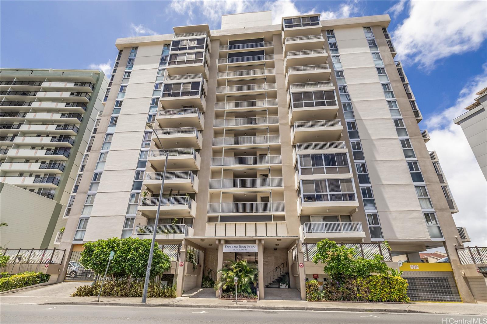 1624 Kanunu St #304