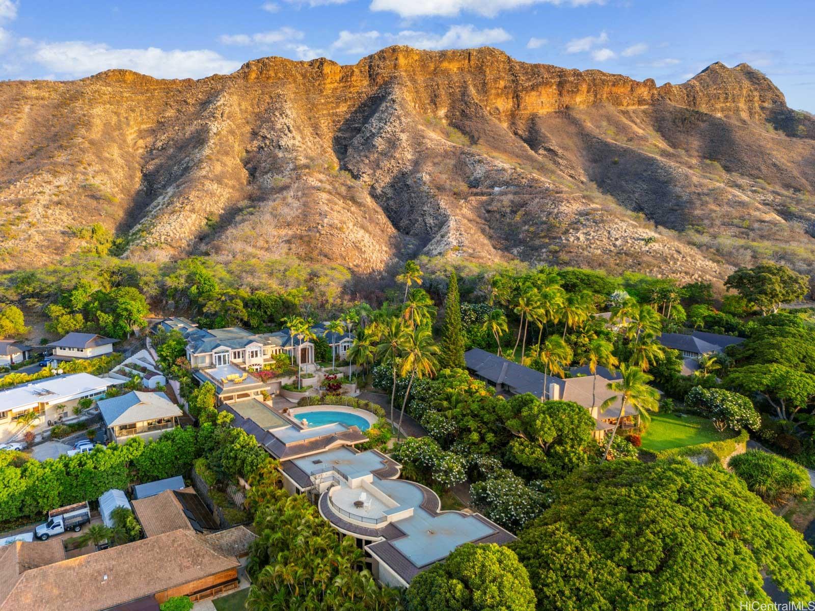 小浦昇 作 「The Holiday of DR. LAO」38/100 81G2I9+2AWL._AC_UF350,