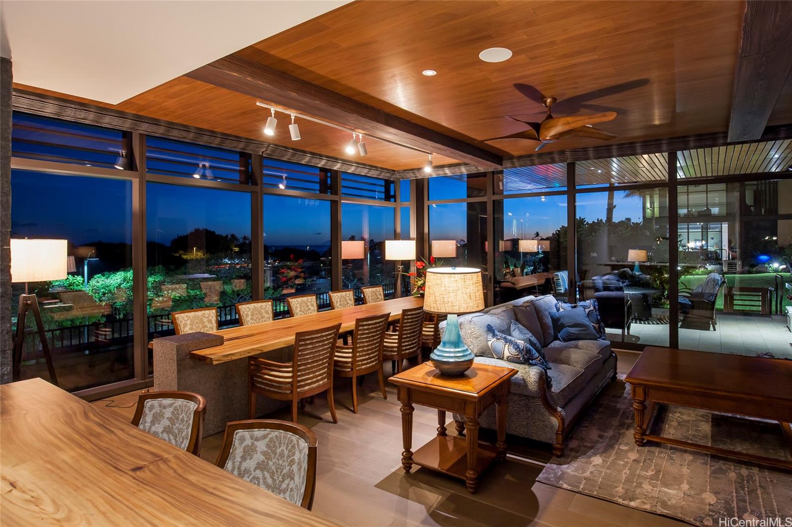 202613852 : 25