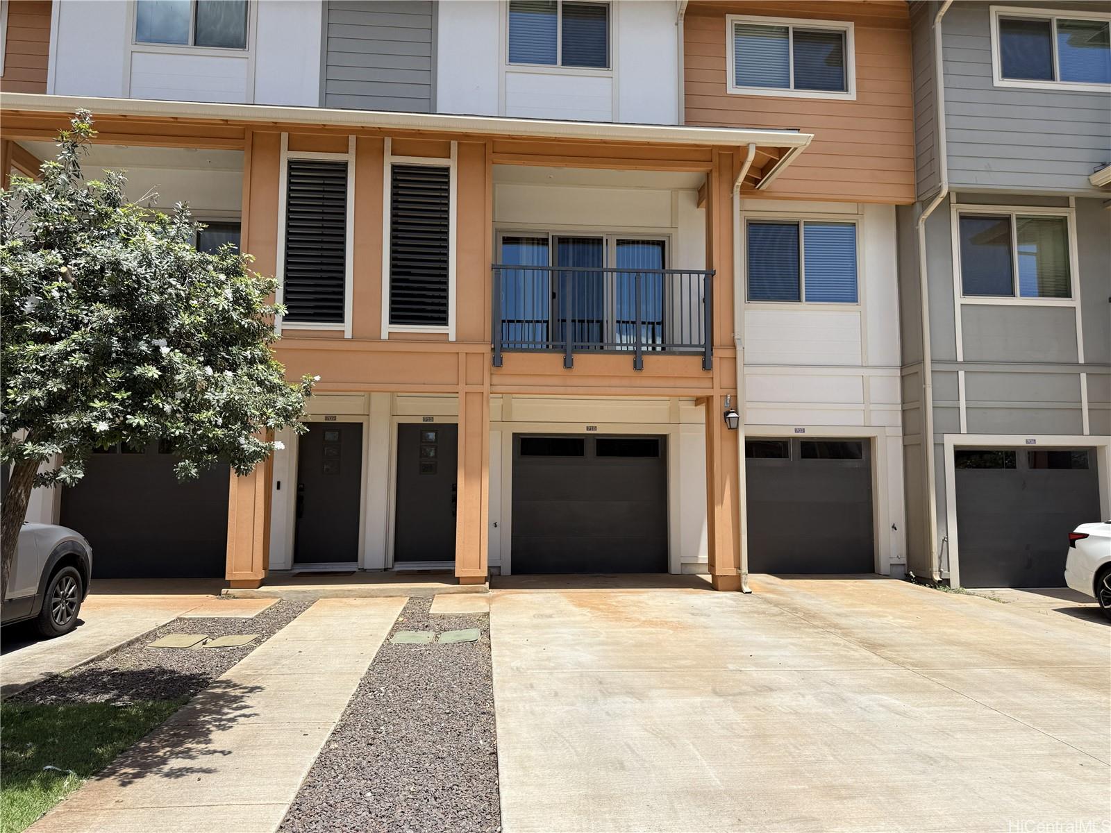 91-3633 Kauluakoko St #710