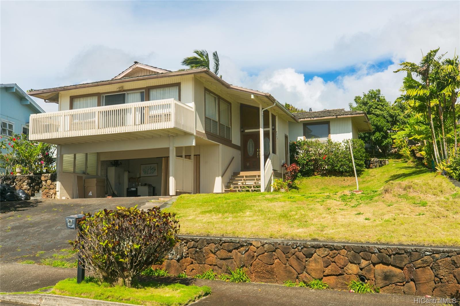 2363 Halekoa Dr