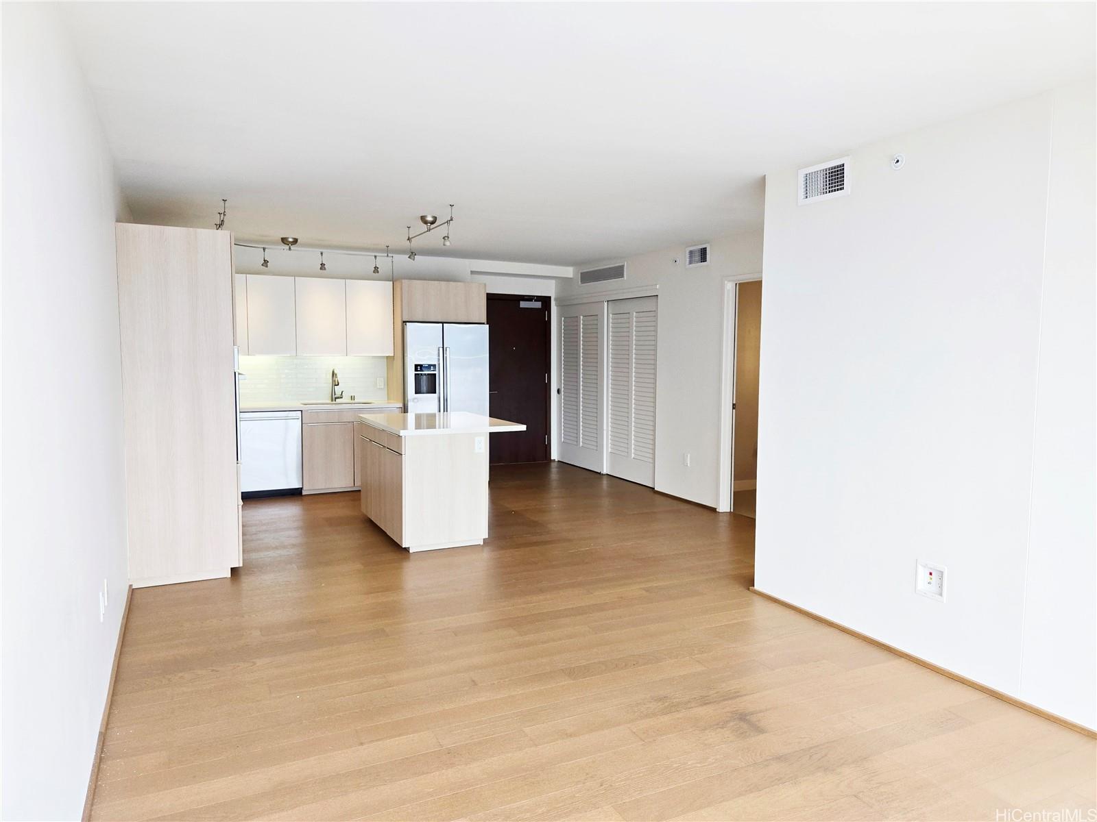 888 Kapiolani Blvd #4112