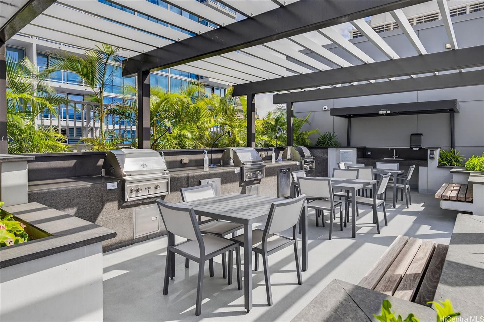 1391 Kapiolani Blvd #2009