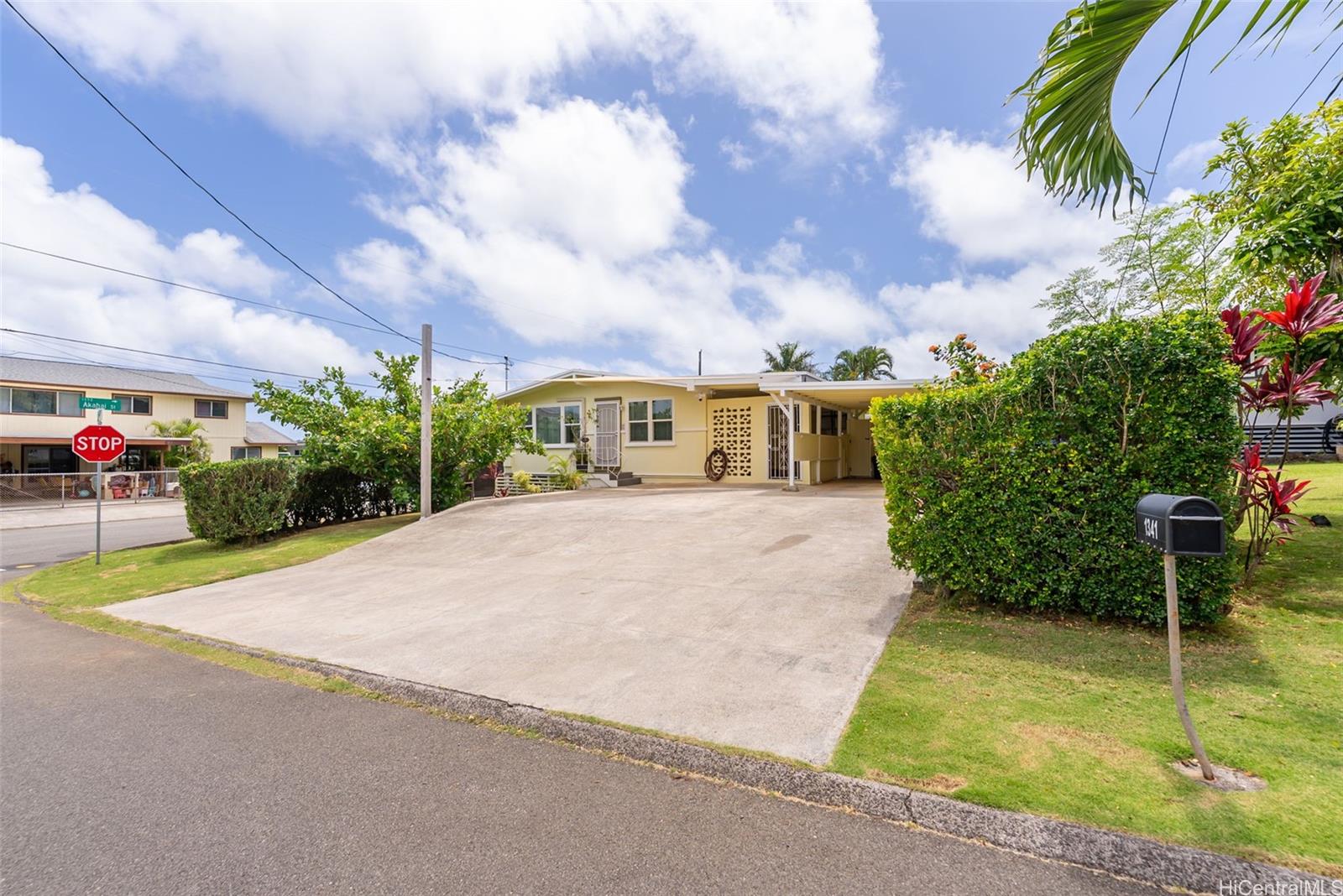1341 Akaiki St
