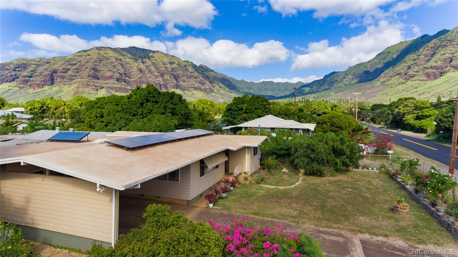 84242 Makaha Valley Rd