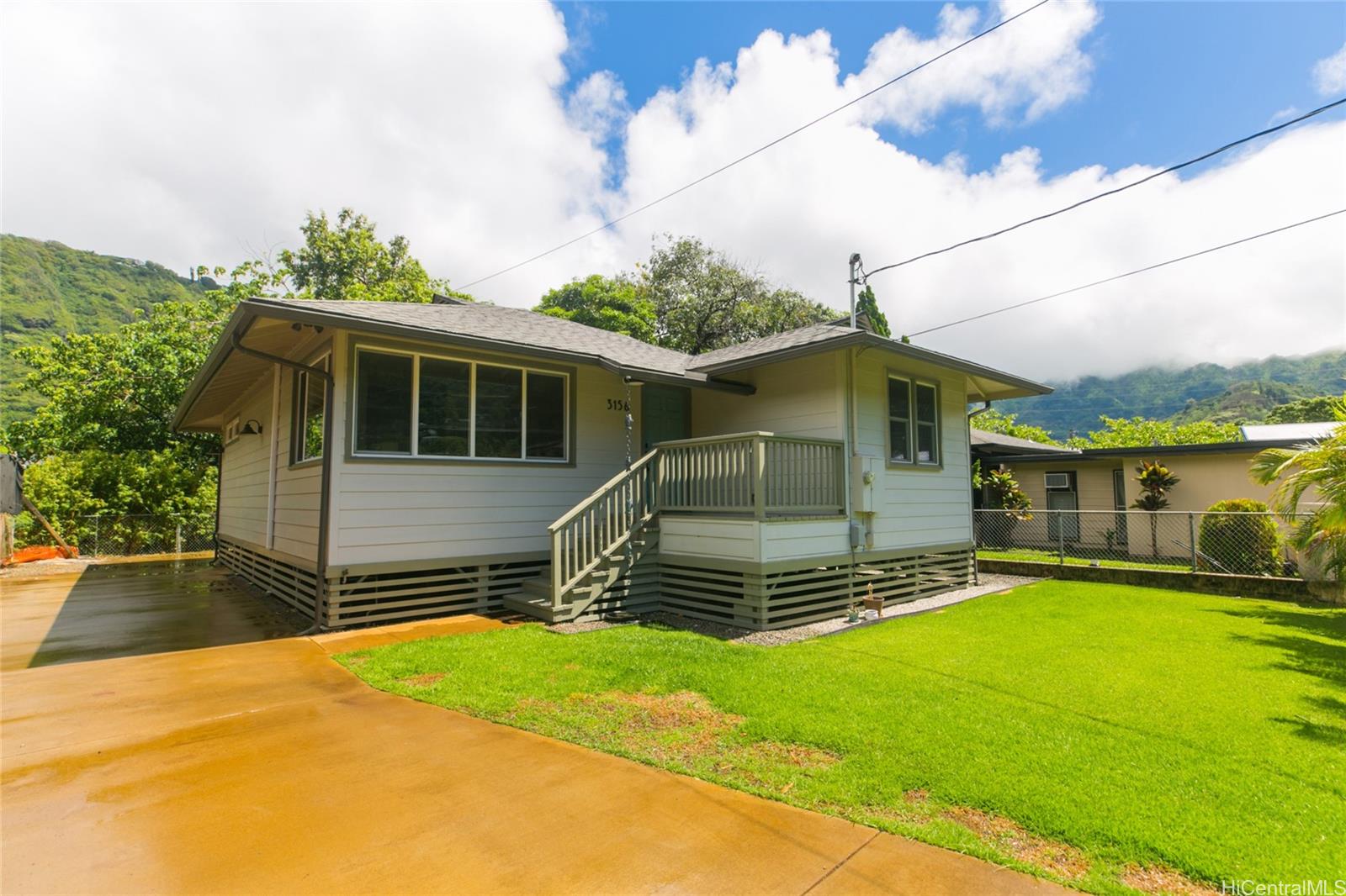 3156 East Manoa Rd