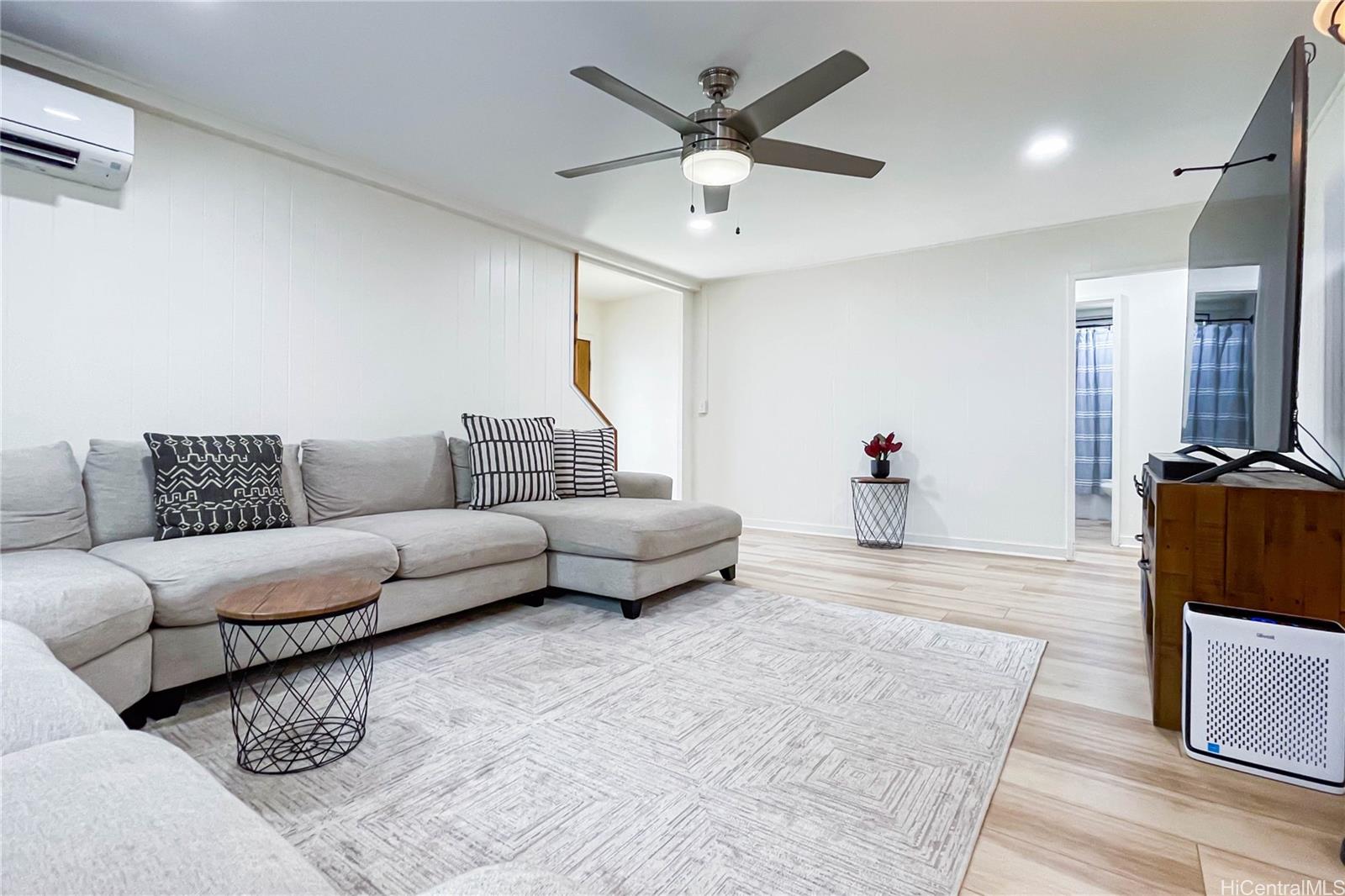 87-269 Mikana St