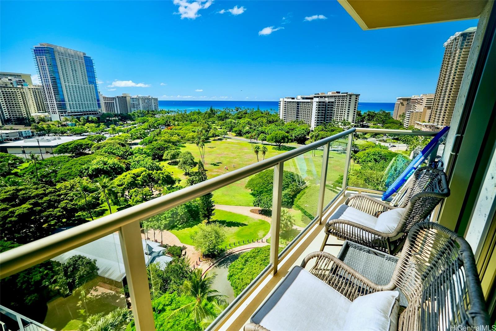 2045 KALAKAUA Ave 1207