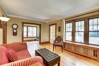 Another view of the Living Room with Sunroom beyond...