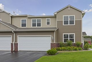 Beautifully updated TownHome in Carver.