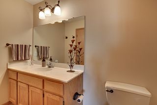1500 4th St NE - Spacious master bathroom