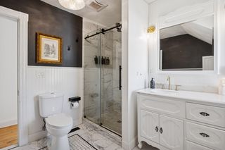 Bright upper level 3/4 bath