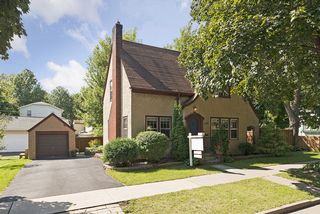 Street View of 678 Wheelock Parkway! 