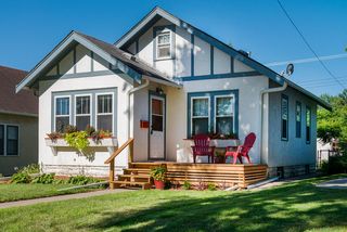 Eye catching deck welcomes visitors as they arrive. 