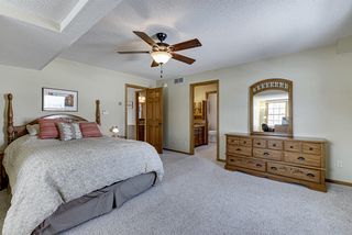 attached 3/4 master bath