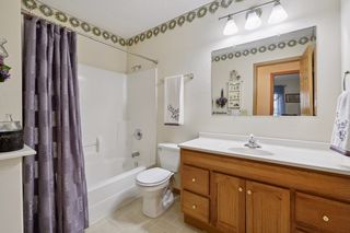 Main floor full bath