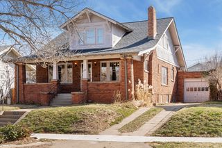 1917 Story & 1/2 Bungalow