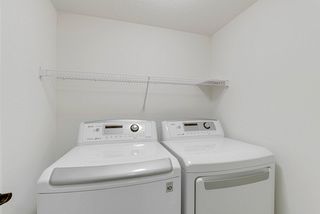 Full-size washer/dryer and ample space. 