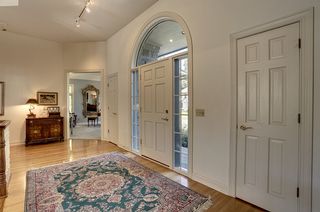 Open Foyer area has oak floors and two coat closets!