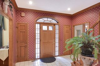 Welcoming foyer...