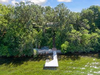 Shared Dock/Beach for units 1&2