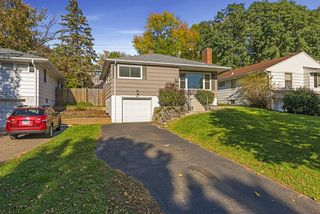 This Desnoyer Park Mid-Century Home is located in St. Paul's Desnoyer Park Neighborhood! 