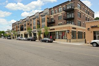 Walk to St. Paul's trendy Grand Avenue! 