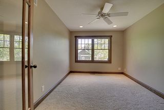 Additional bedroom space or perfect for a kids study area.