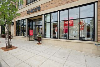 Grand Avenue is just 2 Blocks away! 