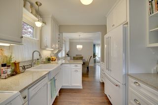 Open floor plan to dining and living room. 