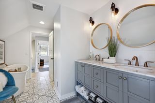 Custom vanity with dual sinks